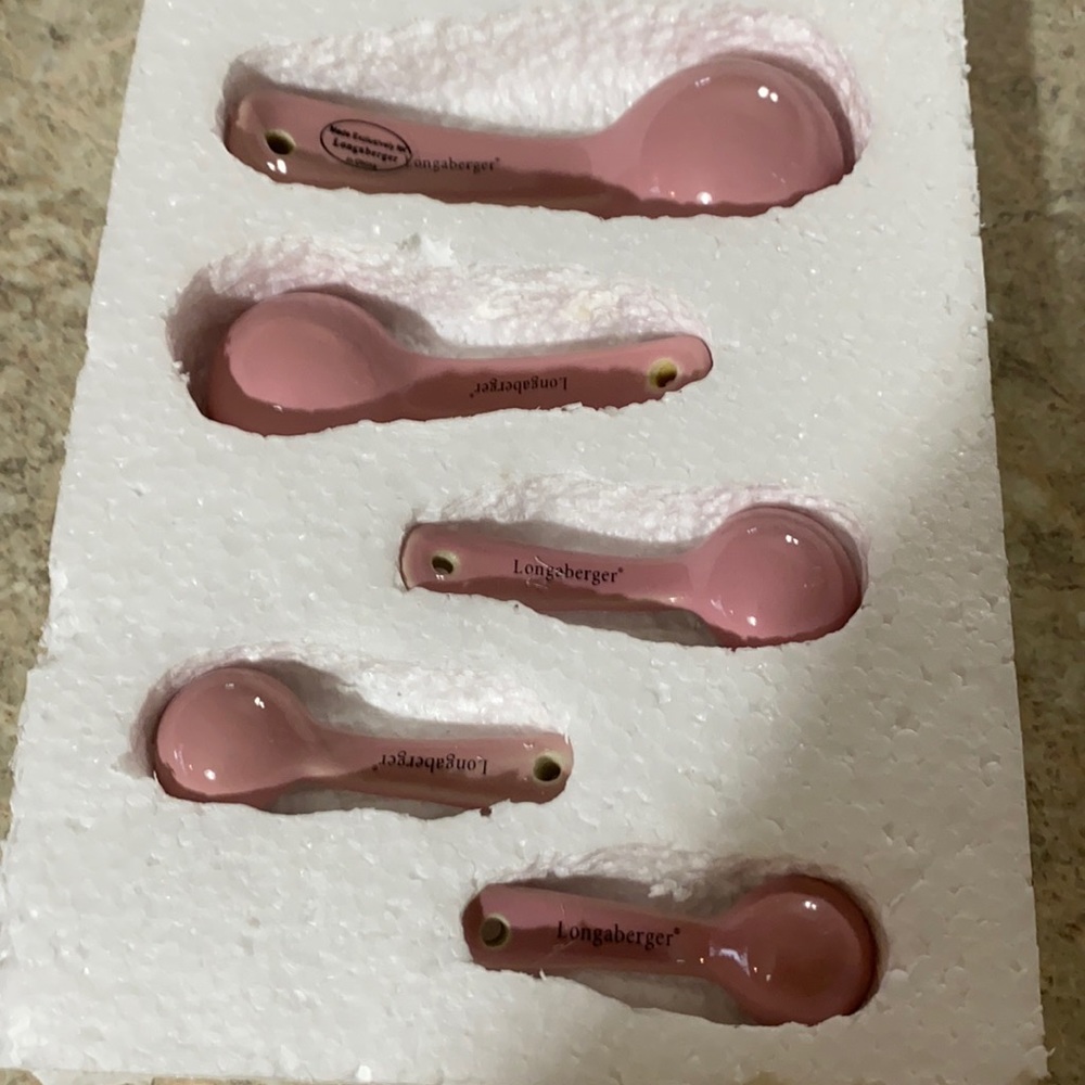 Longaberger horizon of hope pink measuring spoons